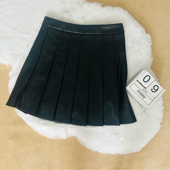 Blashe black leather skirt, in excellent condition size M - Picture 6 of 14